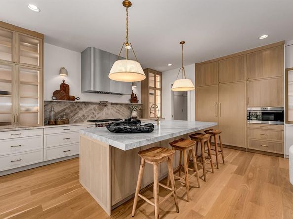 10050  Gooding Drive , Dallas Texas 75229