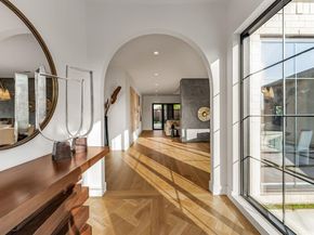 10050  Gooding Drive , Dallas Texas 75229