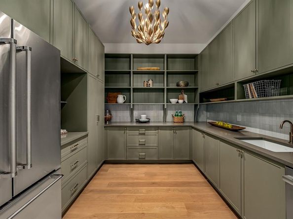 10050  Gooding Drive , Dallas Texas 75229