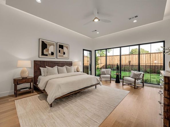 10050  Gooding Drive , Dallas Texas 75229