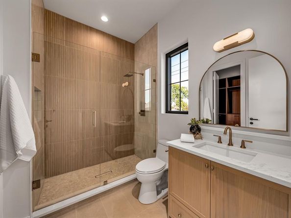 10050  Gooding Drive , Dallas Texas 75229