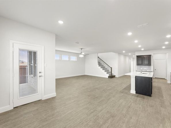 125  Meadow Road , Balch Springs Texas 75181