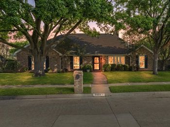 2421  Webster Drive 