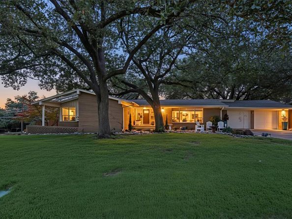4236  Shannon Drive , Fort Worth Texas 76116