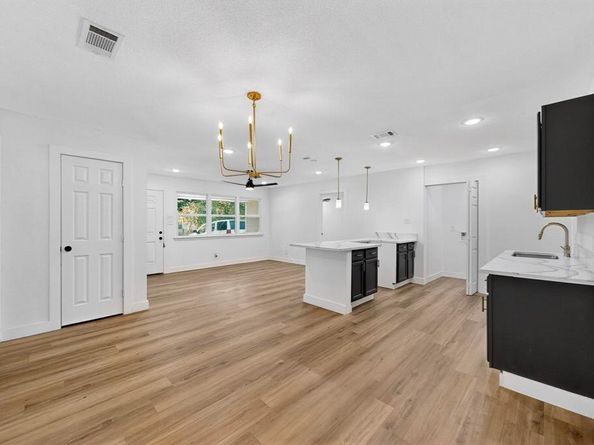 2309  52nd Street , Dallas Texas 75216