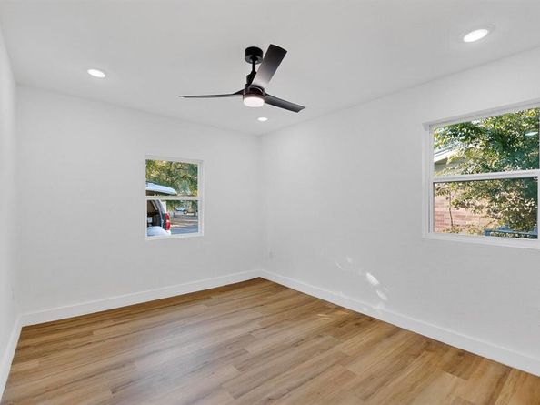 2309  52nd Street , Dallas Texas 75216