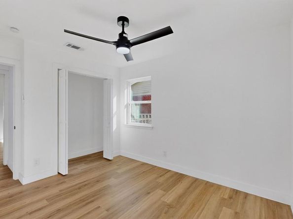 2309  52nd Street , Dallas Texas 75216