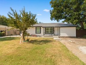 608 N East Street , Arlington Texas 76011