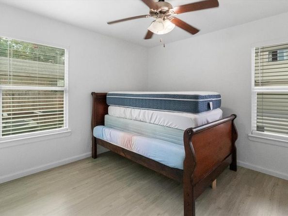608 N East Street , Arlington Texas 76011