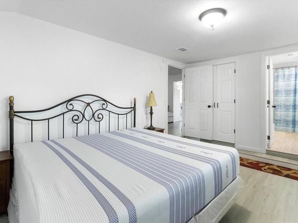 608 N East Street , Arlington Texas 76011