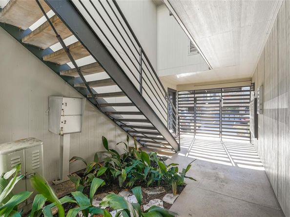 4211  Holland Avenue  105, Dallas Texas 75219