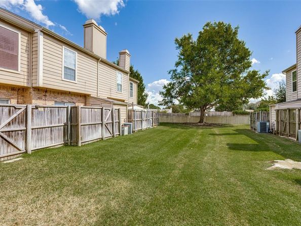 633  Carriagehouse Lane  I6, Garland Texas 75040