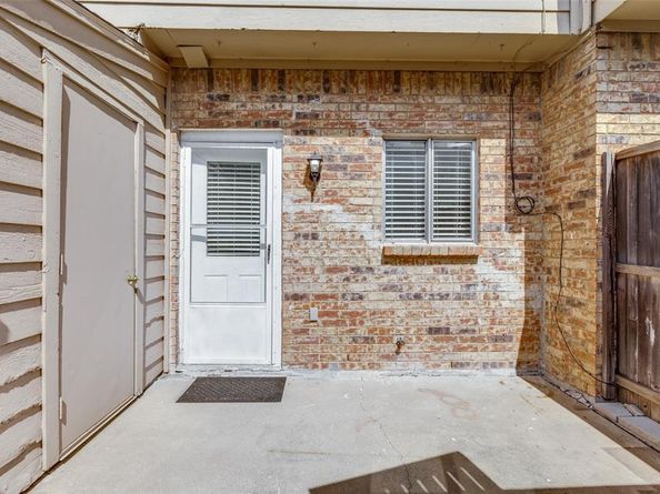 633  Carriagehouse Lane  I6, Garland Texas 75040