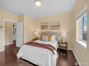 6100 NE 181st Street 4, Kenmore WA 98028