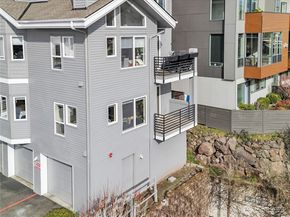 6100 NE 181st Street 4, Kenmore WA 98028