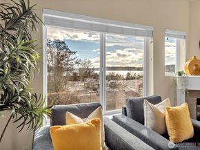 6100 NE 181st Street 4, Kenmore WA 98028