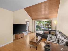 12424 106th Place NE, Kirkland WA 98034