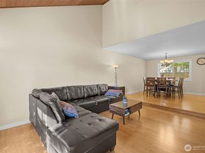 12424 106th Place NE, Kirkland WA 98034