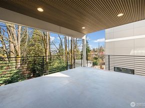 16050 SE 44TH Court, Bellevue WA 98006