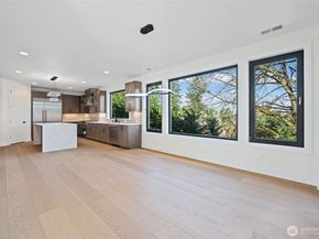 16050 SE 44TH Court, Bellevue WA 98006