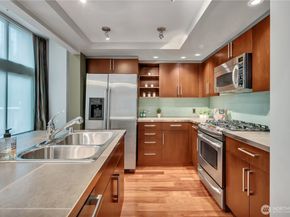 900 Lenora Street W103, Seattle WA 98121