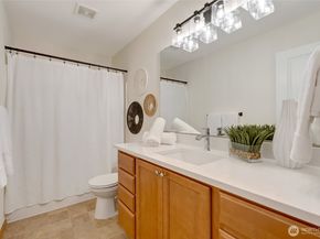 3910 132nd Street SW F, Lynnwood WA 98087