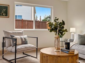 3910 132nd Street SW F, Lynnwood WA 98087