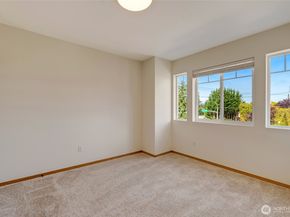 3910 132nd Street SW F, Lynnwood WA 98087
