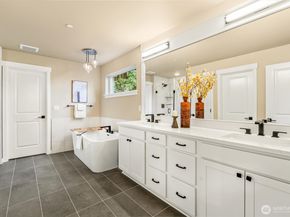 21707 2nd Avenue SE, Bothell WA 98021