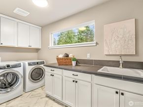 21707 2nd Avenue SE, Bothell WA 98021