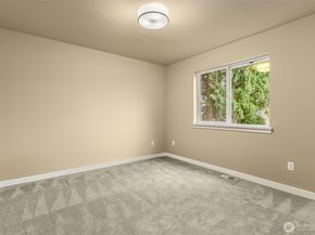 21707 2nd Avenue SE, Bothell WA 98021