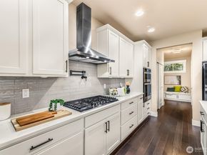 21707 2nd Avenue SE, Bothell WA 98021