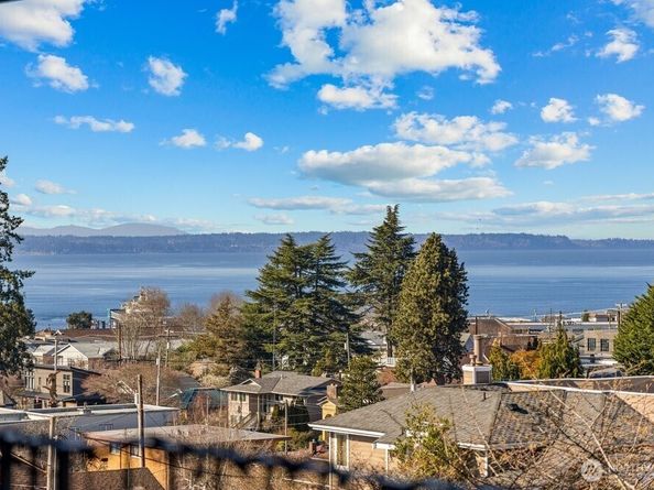 712 Alder Street, Edmonds WA 98020