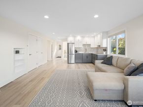 712 Alder Street, Edmonds WA 98020