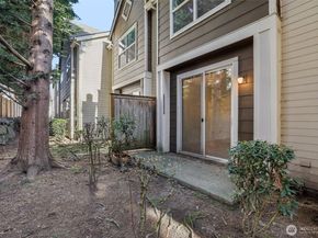 3116 164th Street SW 1005, Lynnwood WA 98087