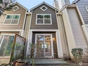 3116 164th Street SW 1005, Lynnwood WA 98087
