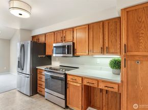 18604 48th Place S, SeaTac WA 98188
