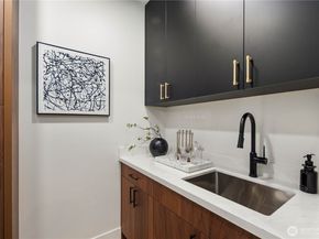 10416 130th Avenue NE, Kirkland WA 98033