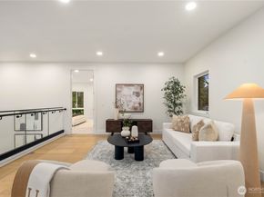 10416 130th Avenue NE, Kirkland WA 98033