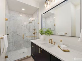 10416 130th Avenue NE, Kirkland WA 98033