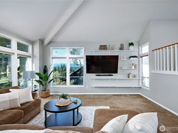 12281 Ridgepoint Circle NW, Silverdale WA 98383