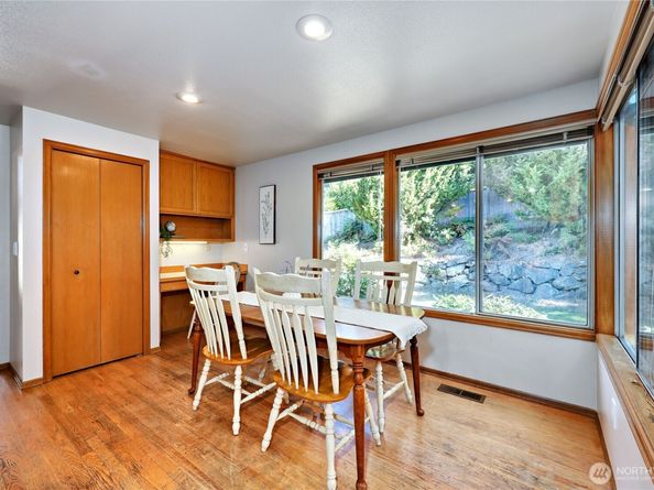 12281 Ridgepoint Circle NW, Silverdale WA 98383