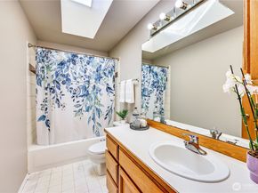 12281 Ridgepoint Circle NW, Silverdale WA 98383