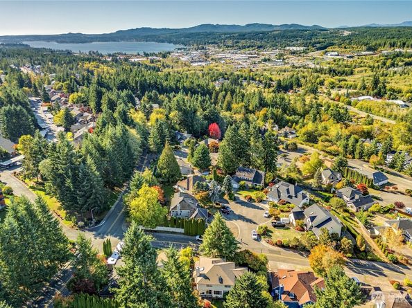 12281 Ridgepoint Circle NW, Silverdale WA 98383