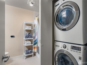 15100 6th Avenue SW 523, Burien WA 98166