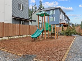 23413 Edmonds Way A2, Edmonds WA 98026