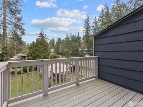 23413 Edmonds Way A2, Edmonds WA 98026