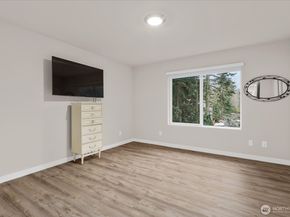 23413 Edmonds Way A2, Edmonds WA 98026