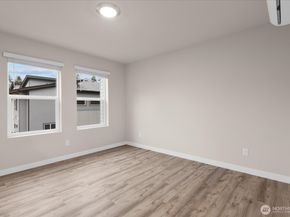 23413 Edmonds Way A2, Edmonds WA 98026