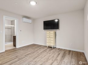 23413 Edmonds Way A2, Edmonds WA 98026